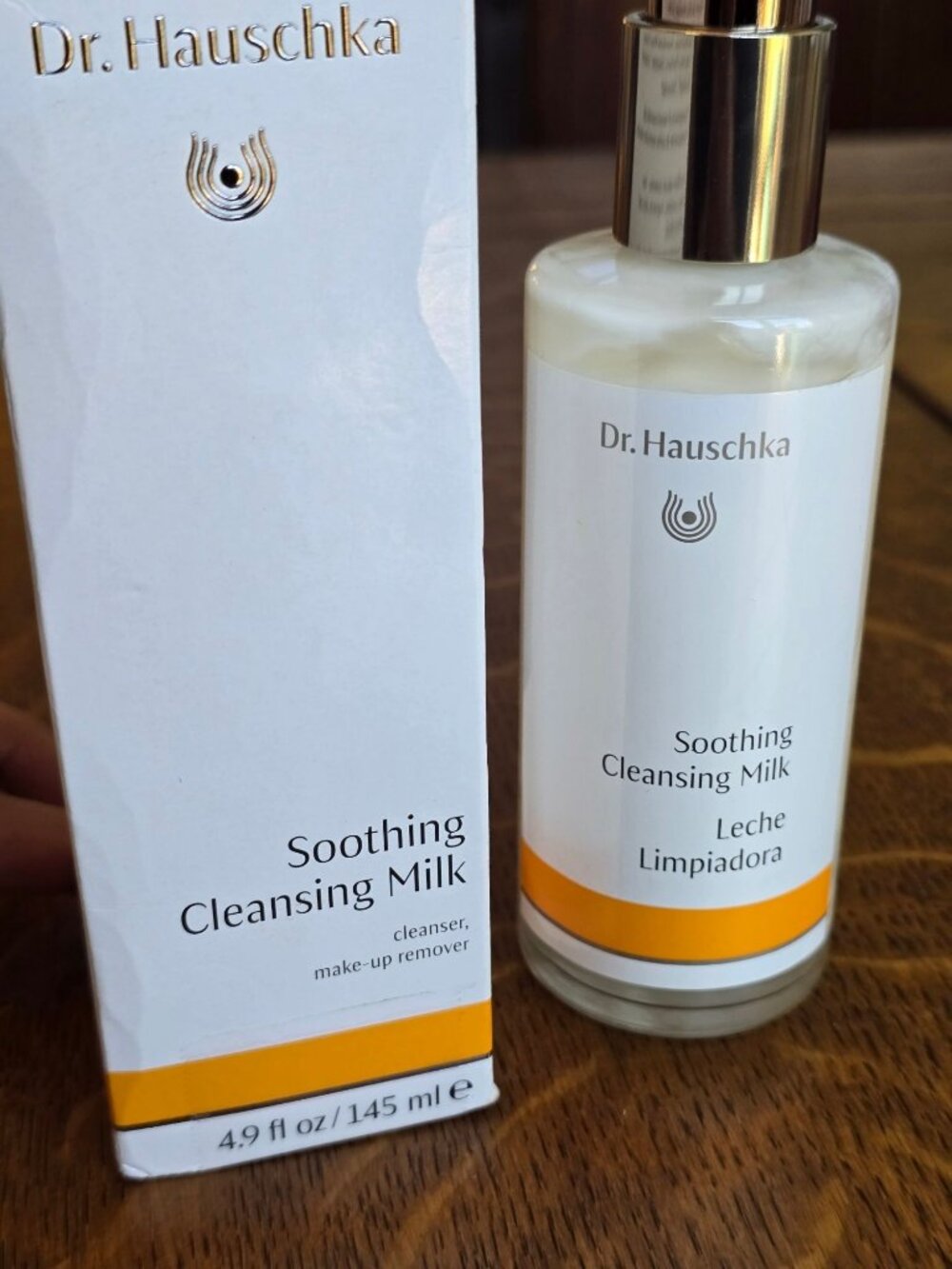 Dr. Hauschka Soothing Cleansing Milk 145mL